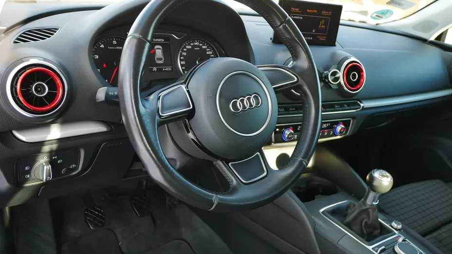 AUDI A3 -