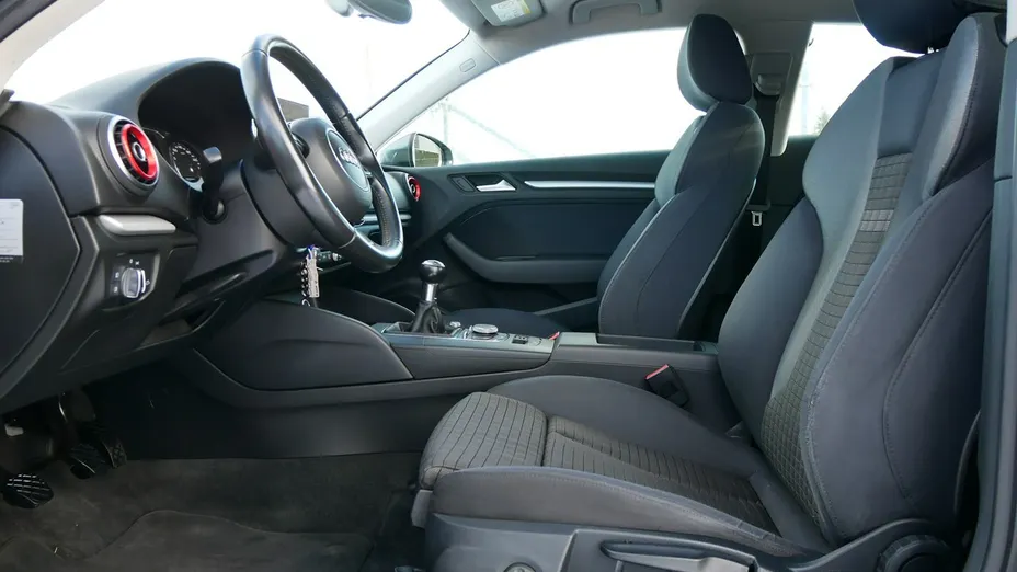 AUDI A3 -