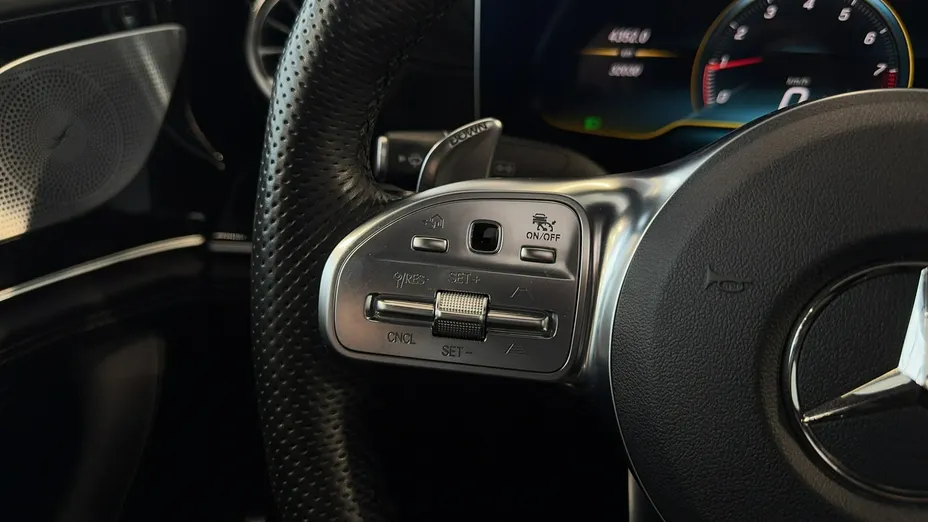 MERCEDES-BENZ AMG GT -