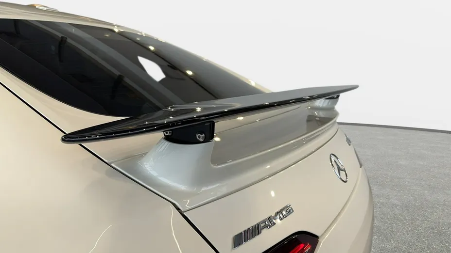 MERCEDES-BENZ AMG GT -