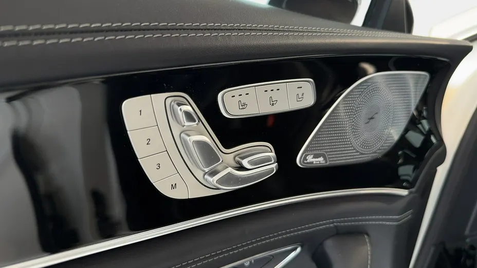 MERCEDES-BENZ AMG GT -