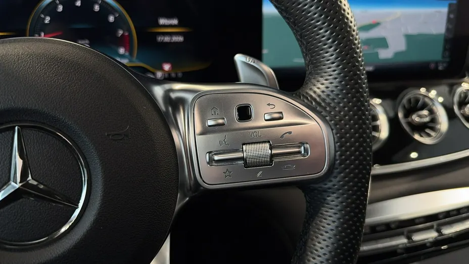MERCEDES-BENZ AMG GT -