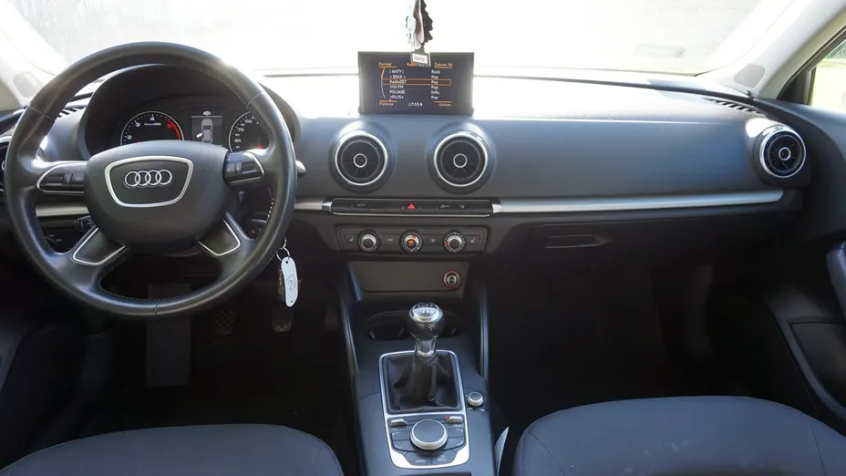 AUDI A3 -