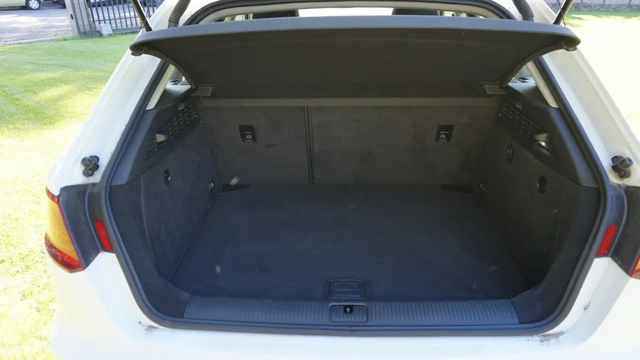 AUDI A3 -
