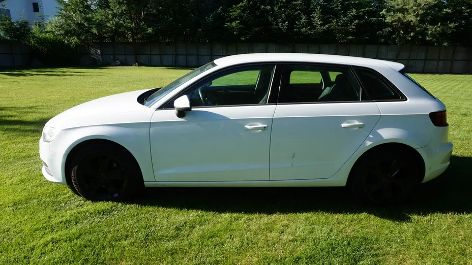 AUDI A3 -