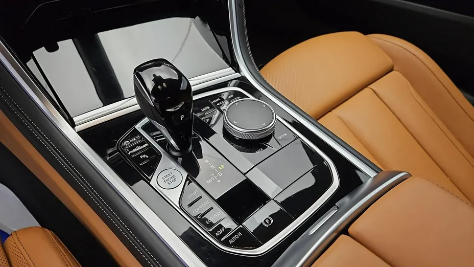 BMW Seria 8 -