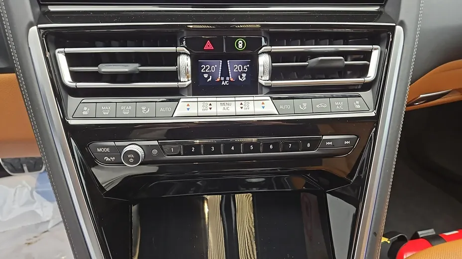 BMW Seria 8 -