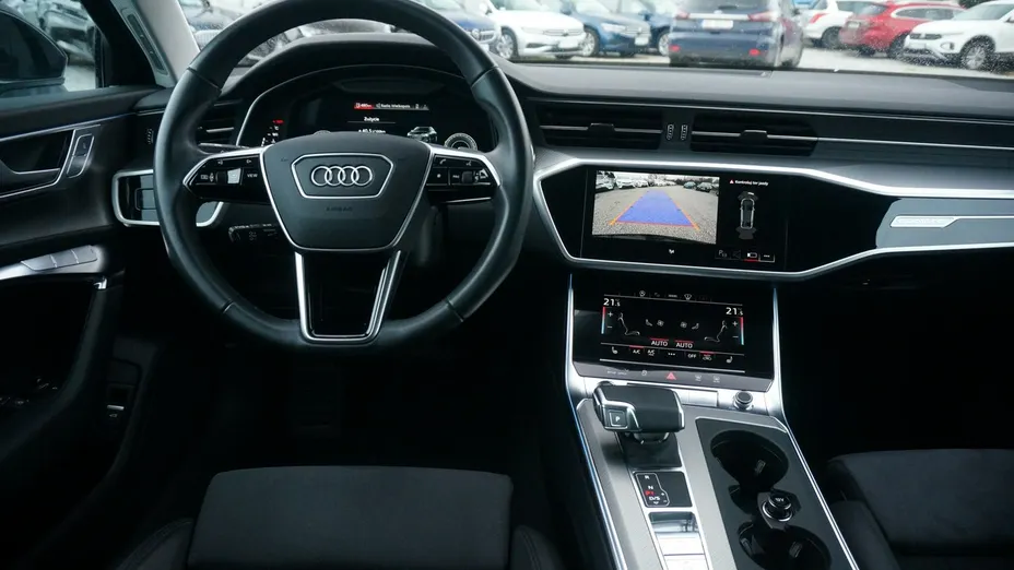 AUDI A6 -
