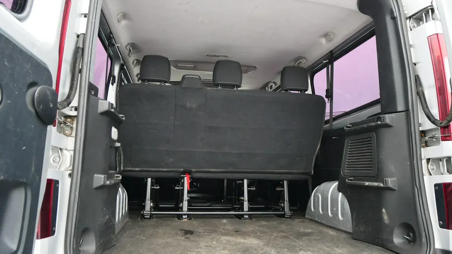 RENAULT Trafic -