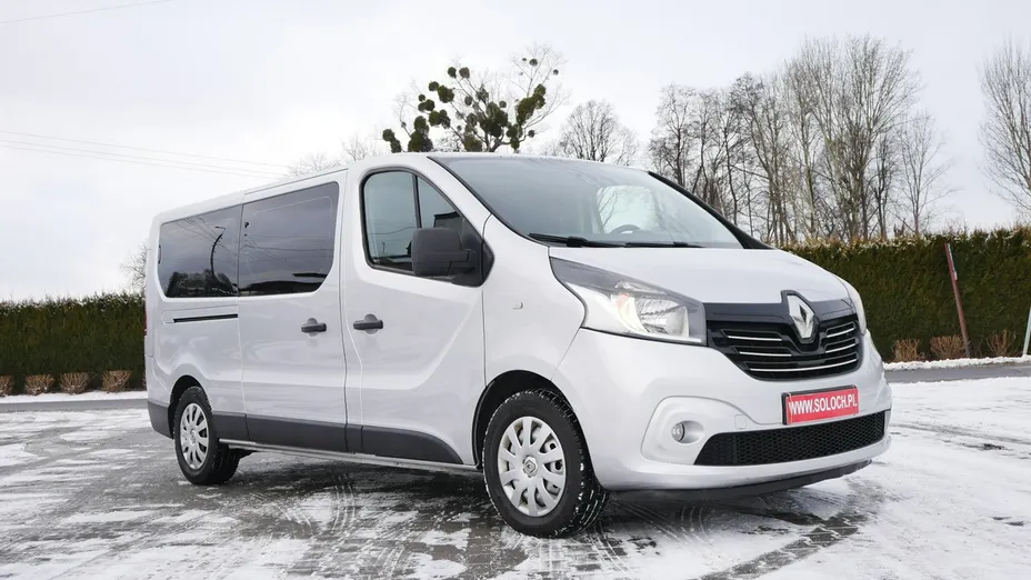 RENAULT Trafic -