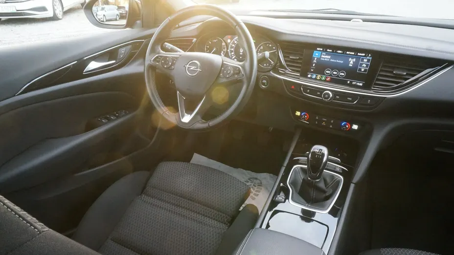 OPEL Insignia -