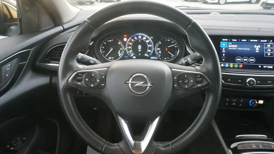 OPEL Insignia -