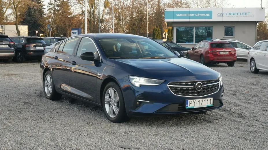OPEL Insignia -