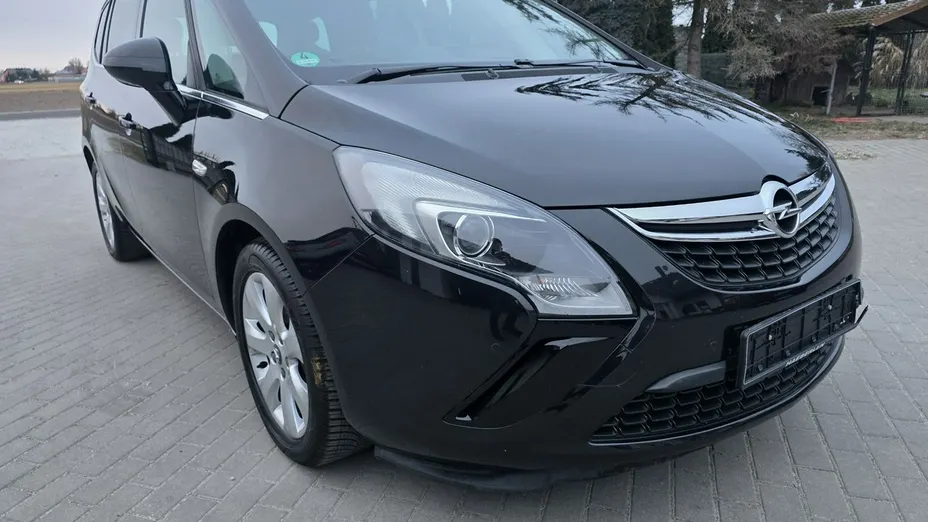 OPEL Zafira -