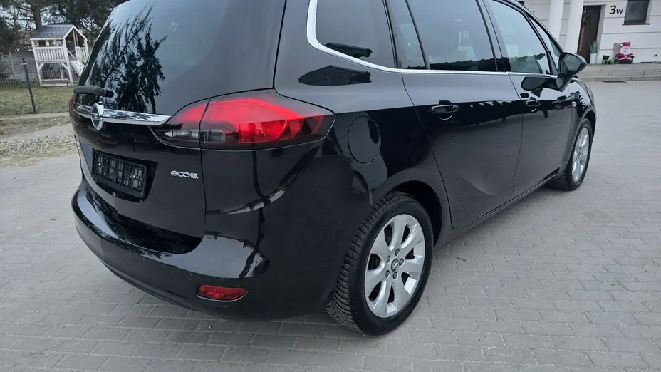 OPEL Zafira -