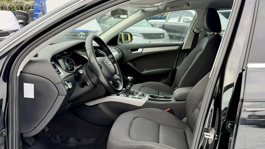AUDI A4 -
