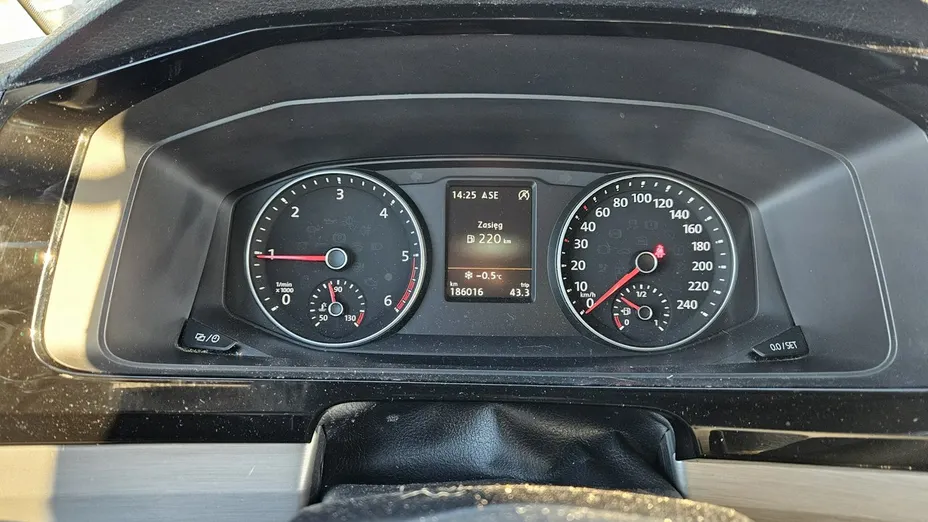 VOLKSWAGEN Multivan -