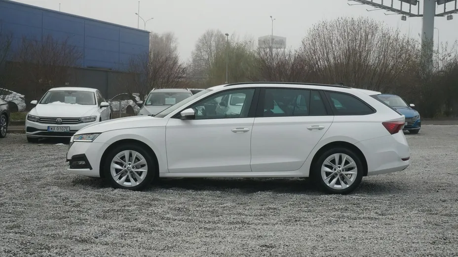 SKODA Octavia -