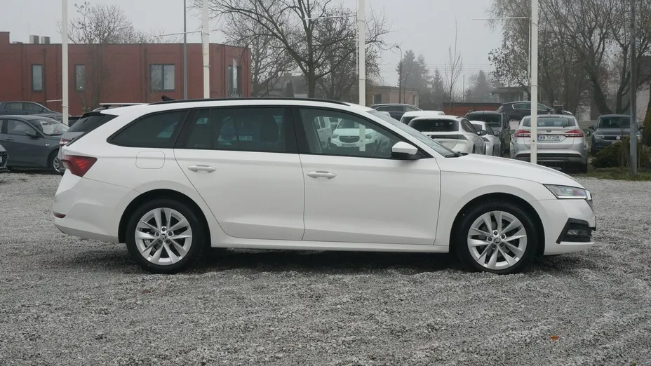 SKODA Octavia -