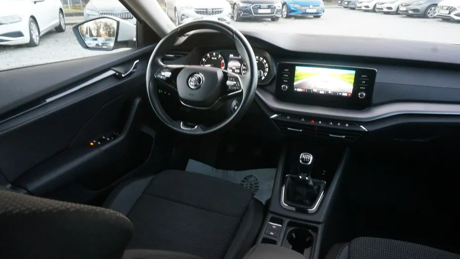 SKODA Octavia -