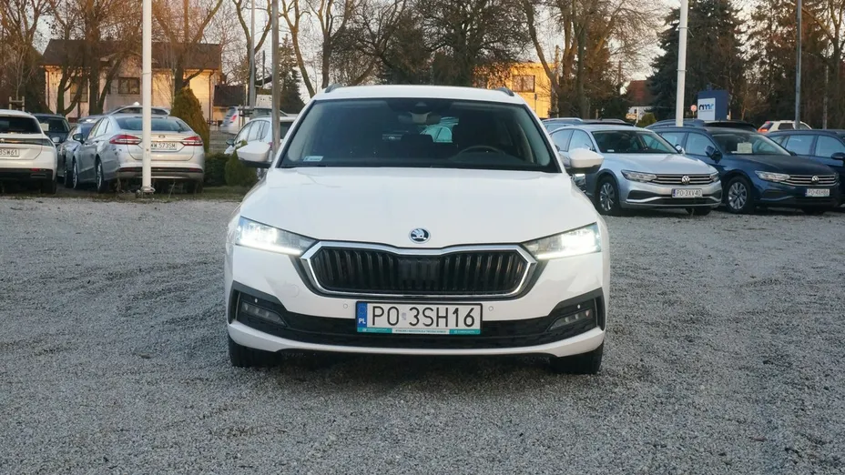SKODA Octavia -