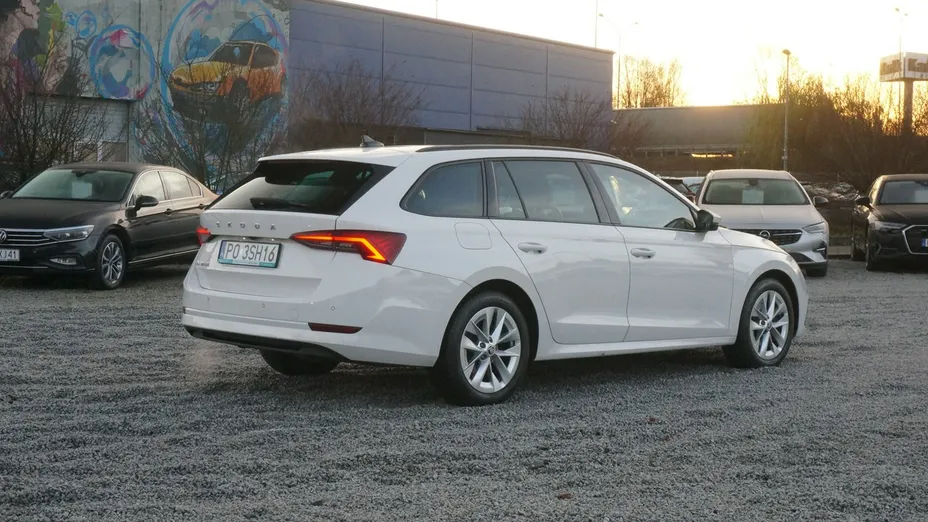 SKODA Octavia -