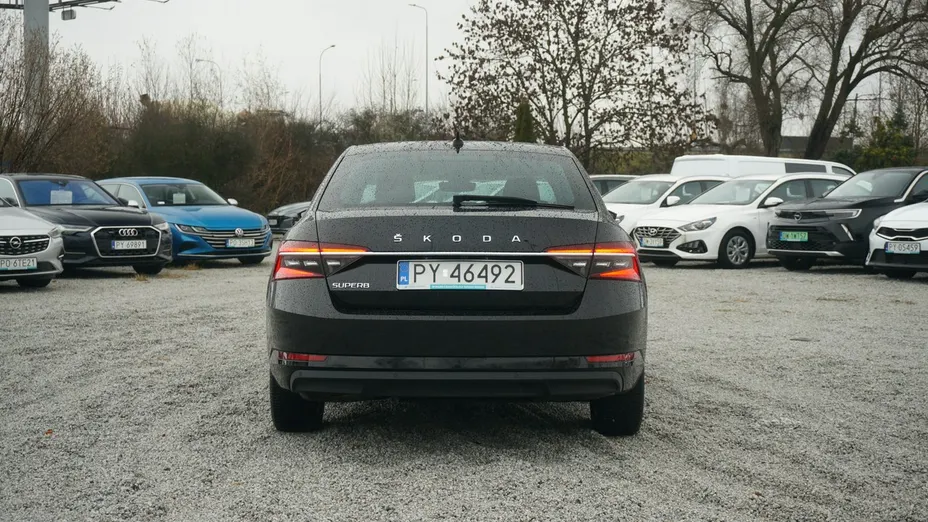 SKODA Superb -