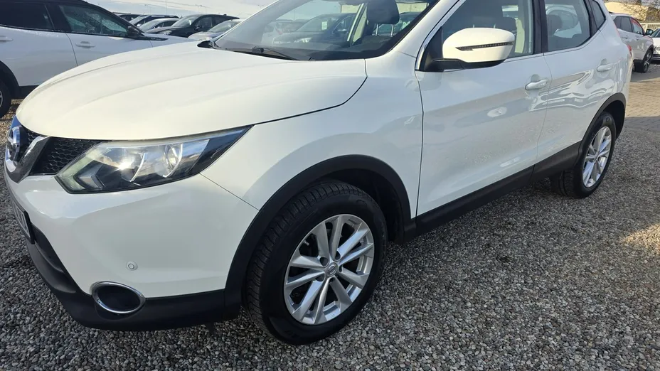 NISSAN Qashqai -