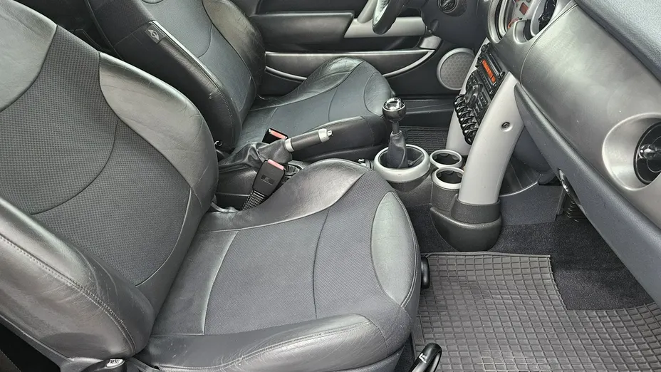MINI Cooper -