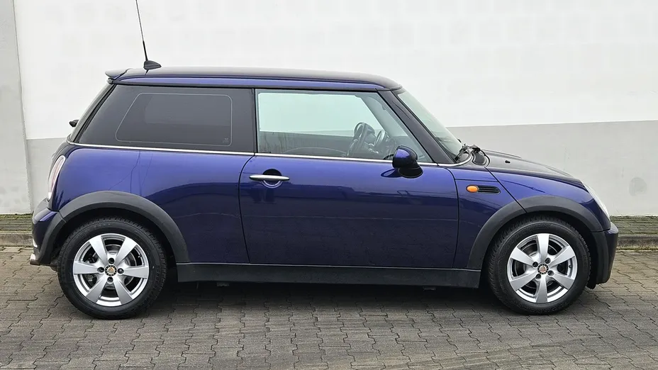 MINI Cooper -
