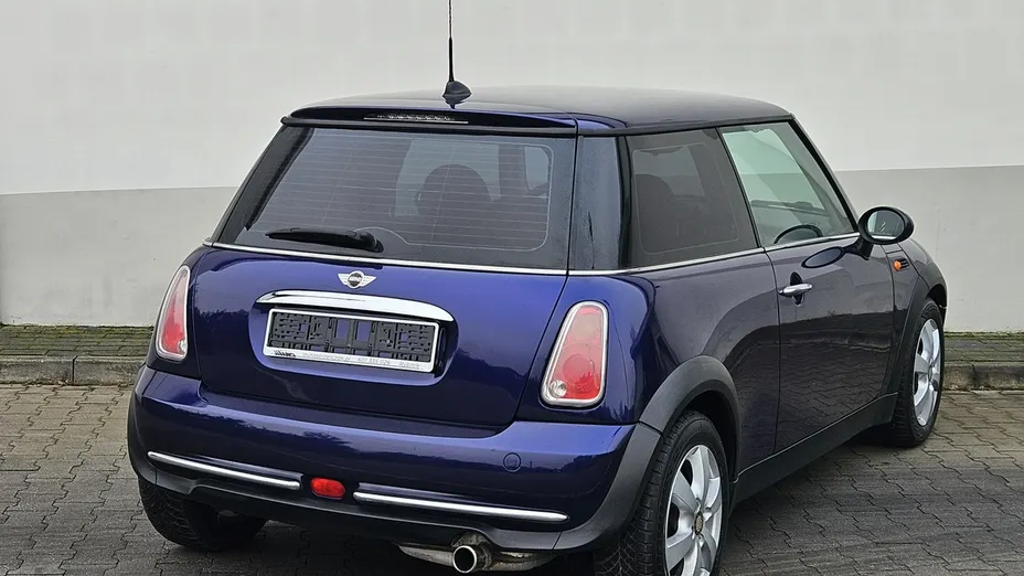 MINI Cooper -