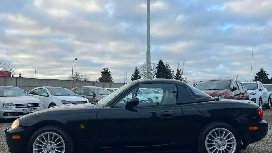 MAZDA MX-5 -