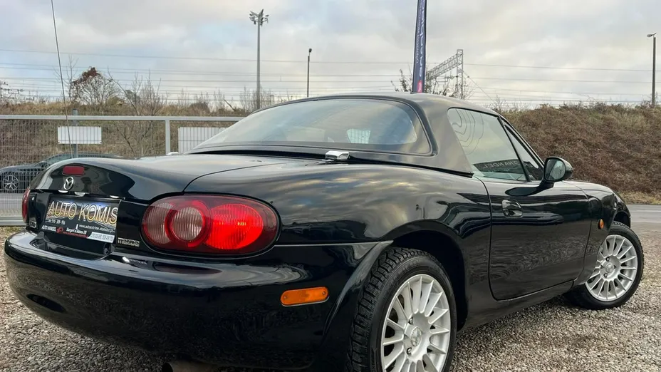 MAZDA MX-5 -