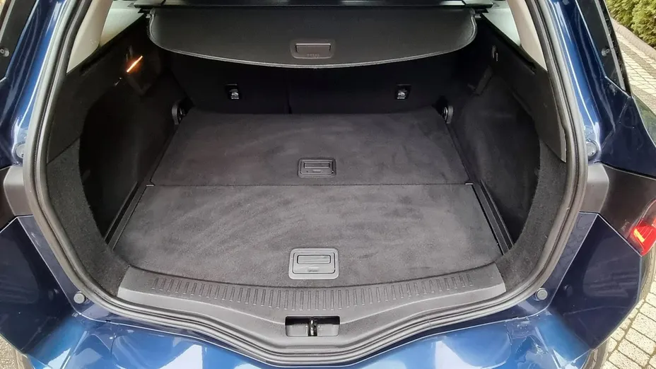 RENAULT Megane -