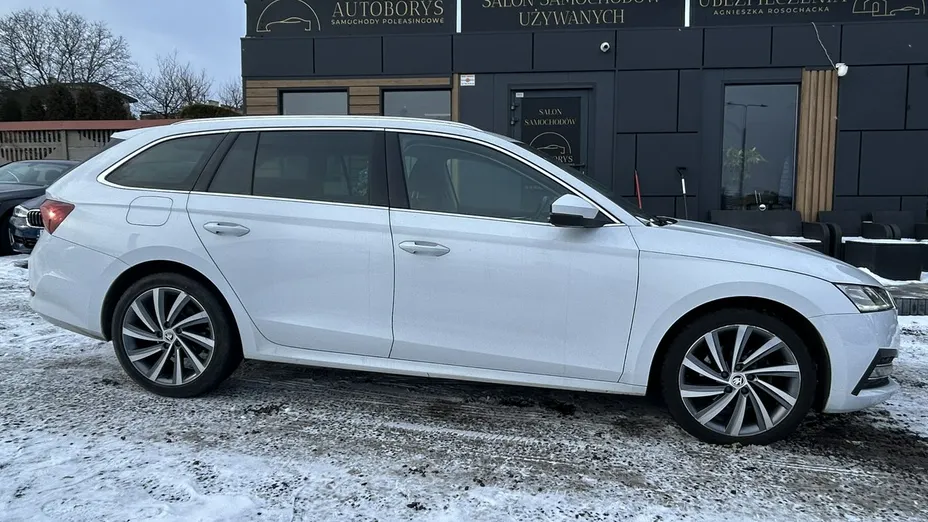 SKODA Octavia -