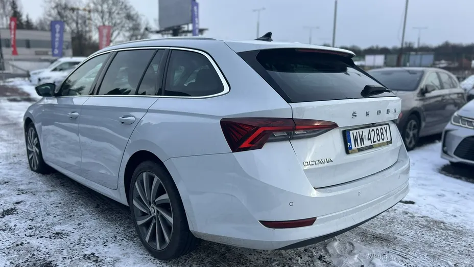 SKODA Octavia -