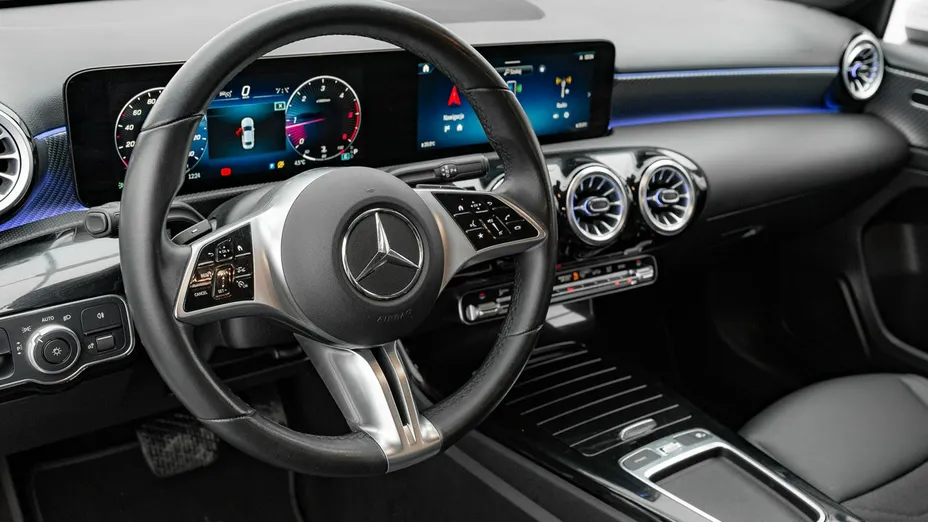 MERCEDES-BENZ A Klasa -