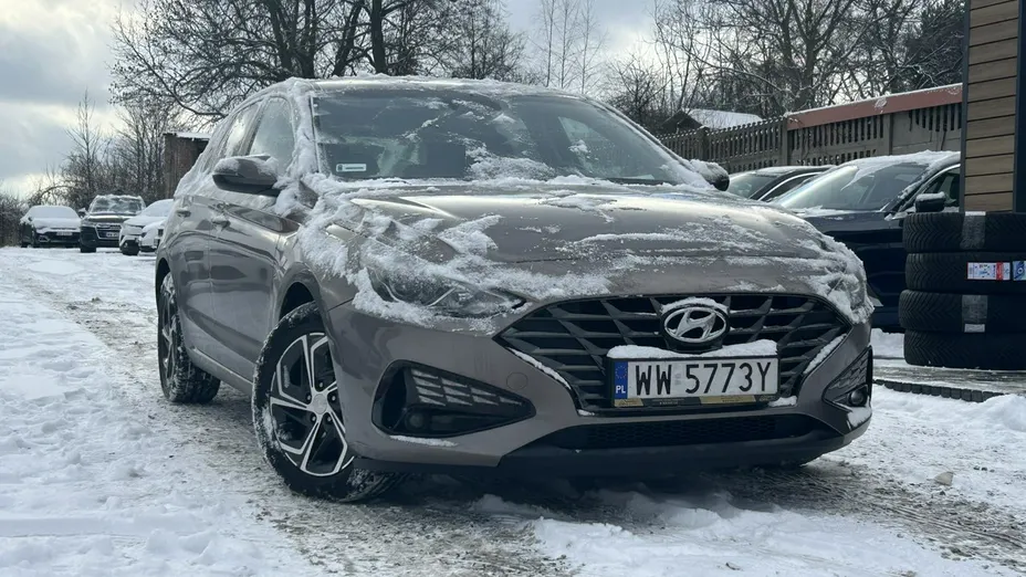 HYUNDAI i30 -