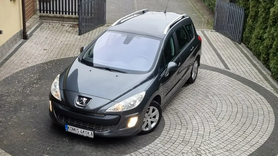 PEUGEOT 308 -