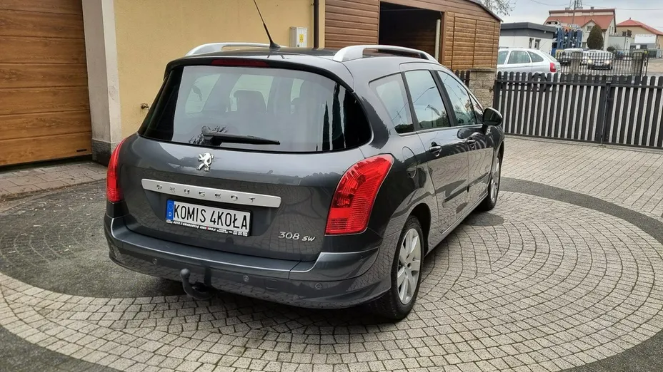 PEUGEOT 308 -
