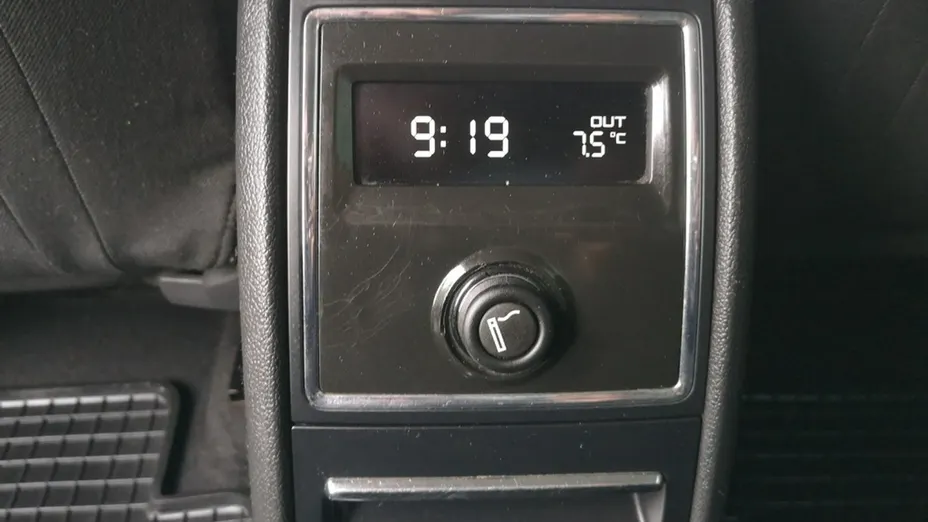SKODA Superb -