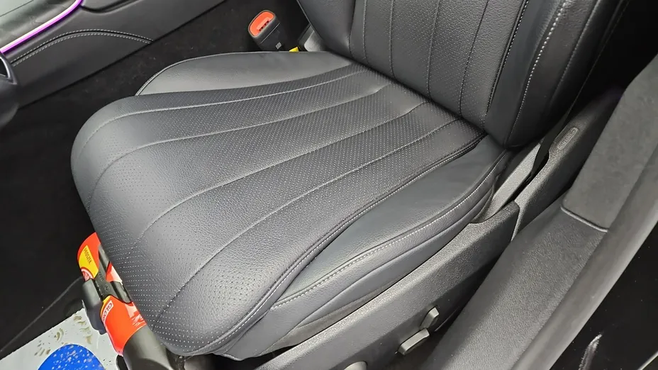 MERCEDES-BENZ E Klasa -