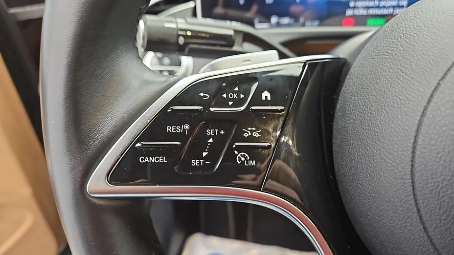 MERCEDES-BENZ E Klasa -