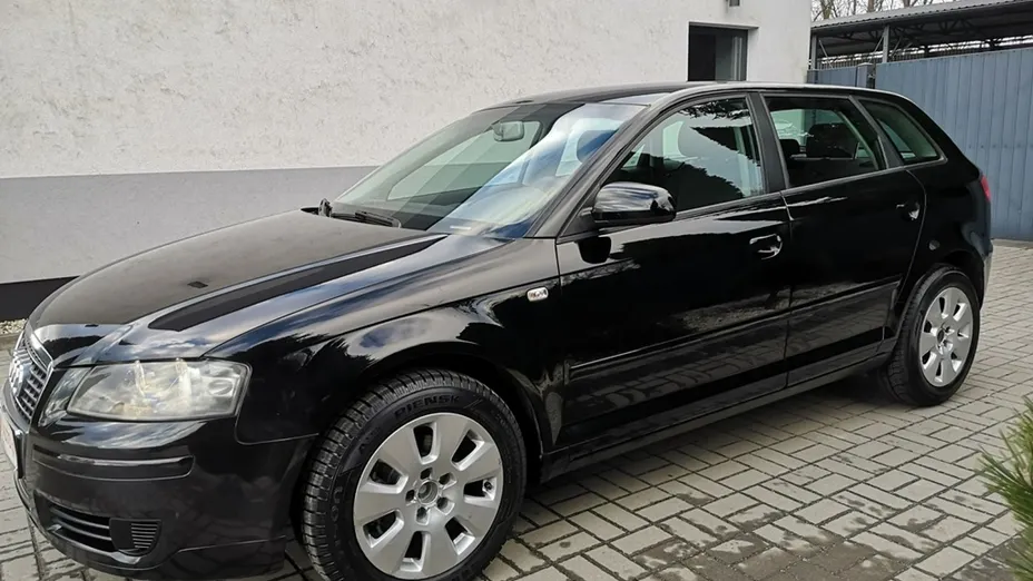 AUDI A3 -