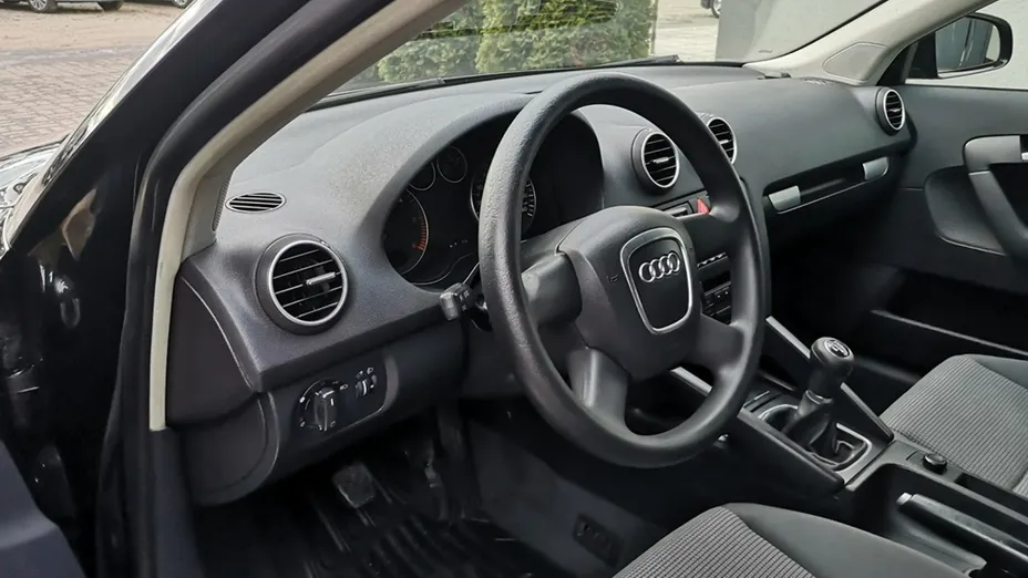 AUDI A3 -