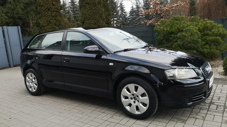 AUDI A3 -