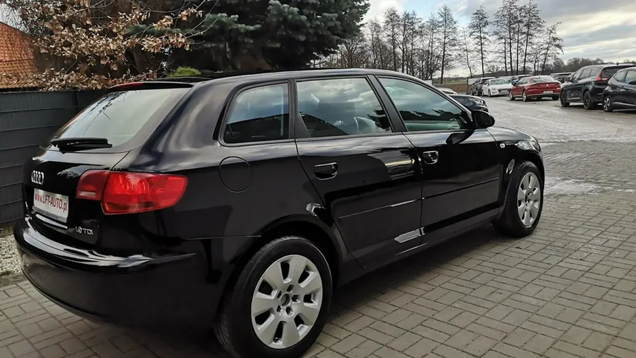 AUDI A3 -