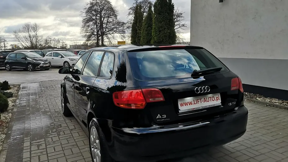 AUDI A3 -