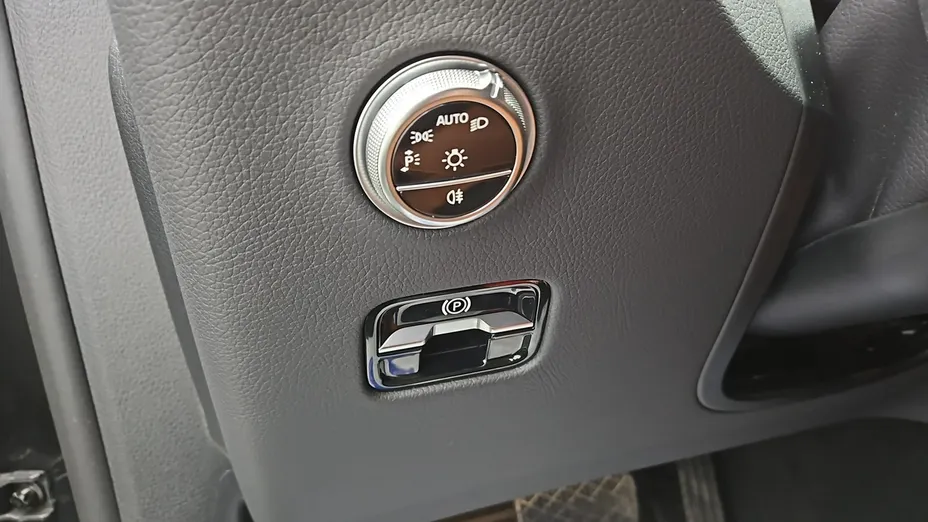 MERCEDES-BENZ GLC -