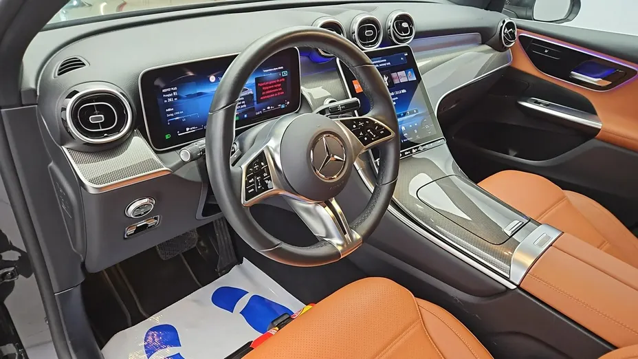 MERCEDES-BENZ GLC -